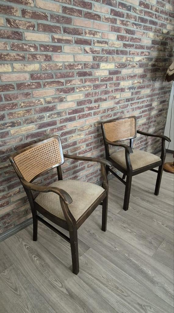 Set van 2 vintage armstoelen met rotan rug – retro / webbing, Ophalen, Bruin, Hout, Twee