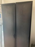 Lockers  metaal 2 stuks., Ophalen, Zo goed als nieuw