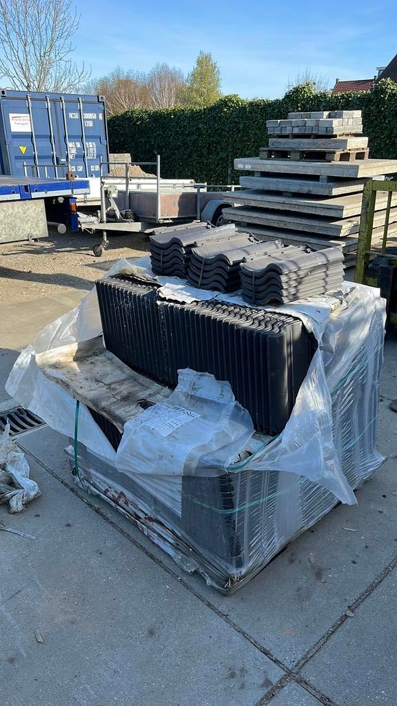 Monier de nieuwe hollander dakpan grafietgrijs (260 stuks), Ophalen, Steen of Klei, Zo goed als nieuw, 15 m² of meer