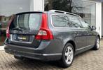 Volvo V70 2.0 T5 Summum Aut. |Leder|Memory|Trekhaak|, 4 cilinders, 12 km/l, 5 stoelen, Voorwielaandrijving
