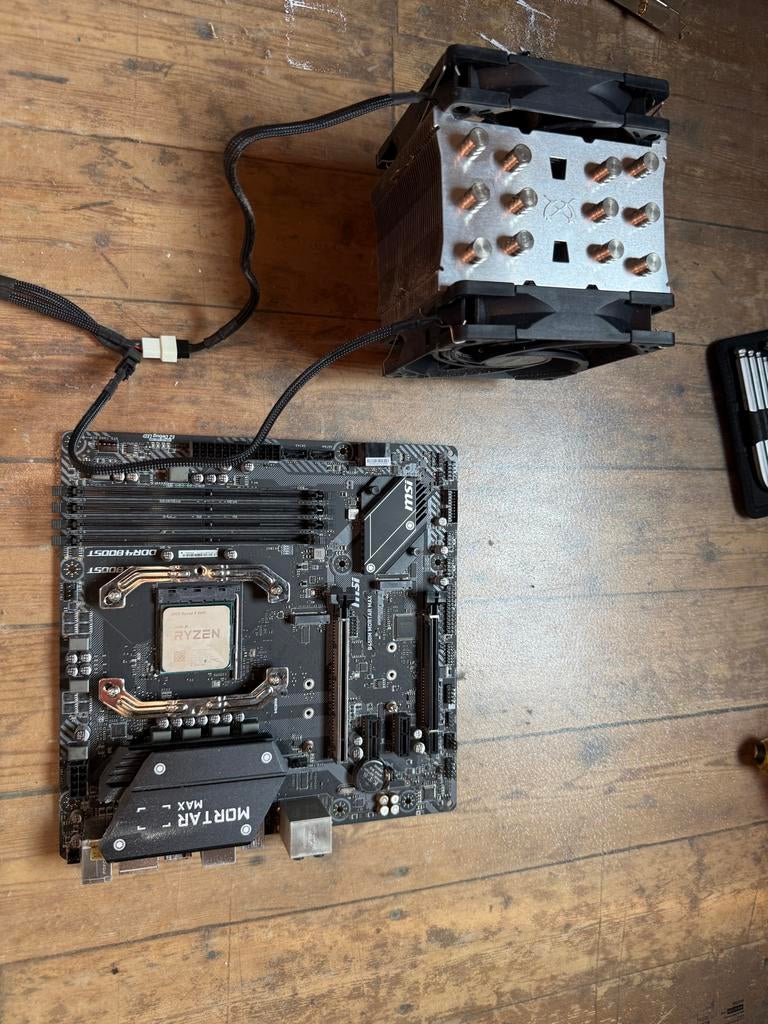MSI B450M Mortar Max + Ryzen 5 3600 + Mugen koeler, Computers en Software, Moederborden, Ophalen of Verzenden, Gebruikt, AMD, DDR4
