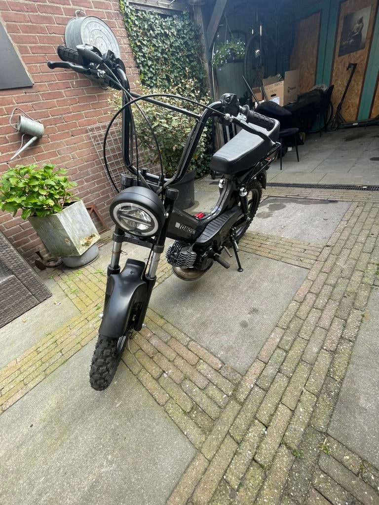 Tomos 70cc met kenteken!!, Fietsen en Brommers, Ophalen, Zo goed als nieuw, Standard