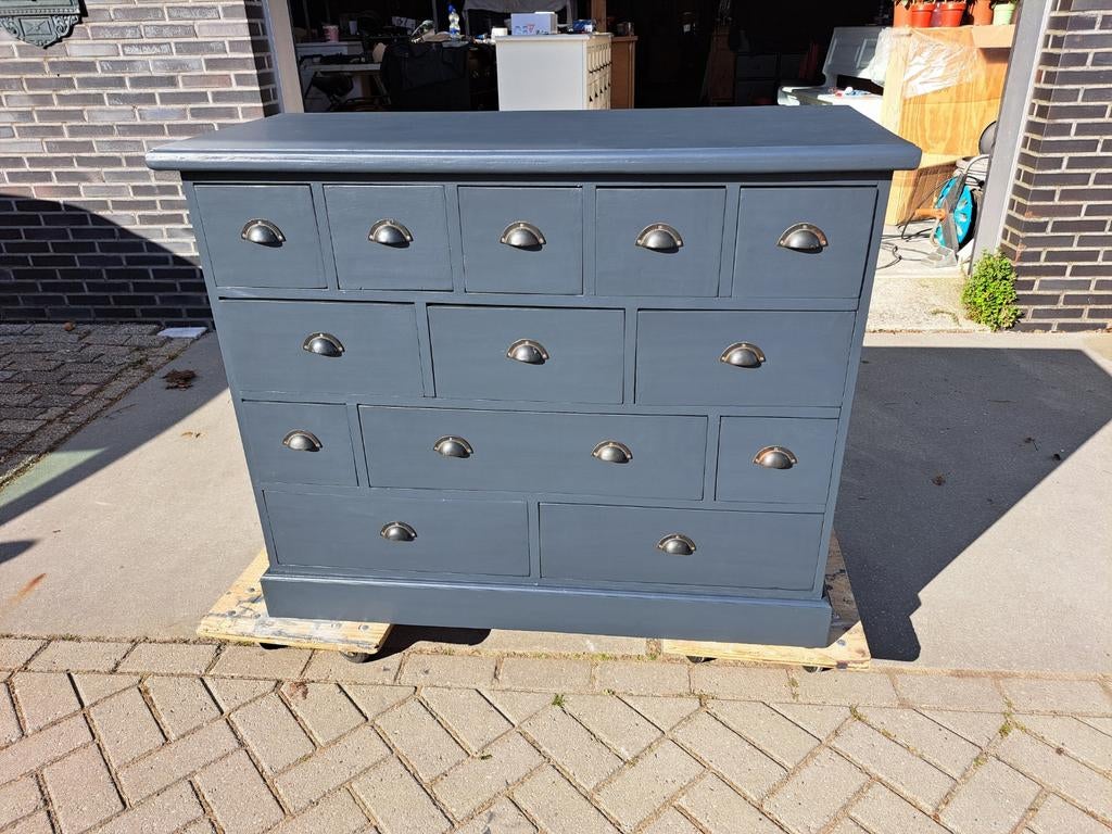 Grijze ladekast commode refurbished
