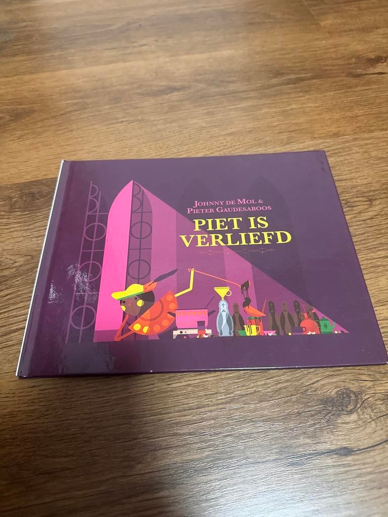 Piet is verliefd - Een leuk Sinterklaas boek, Ophalen of Verzenden, Zo goed als nieuw