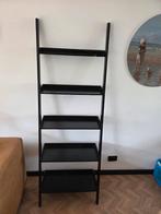 Zwarte trappetjes kast, Ophalen