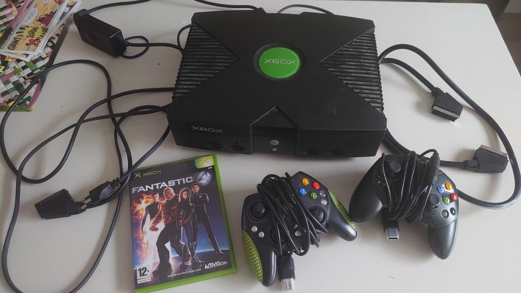 Microsoft xbox original / classic, 2 controllers en spellen, Ophalen of Verzenden, Zo goed als nieuw, Desktop, USB