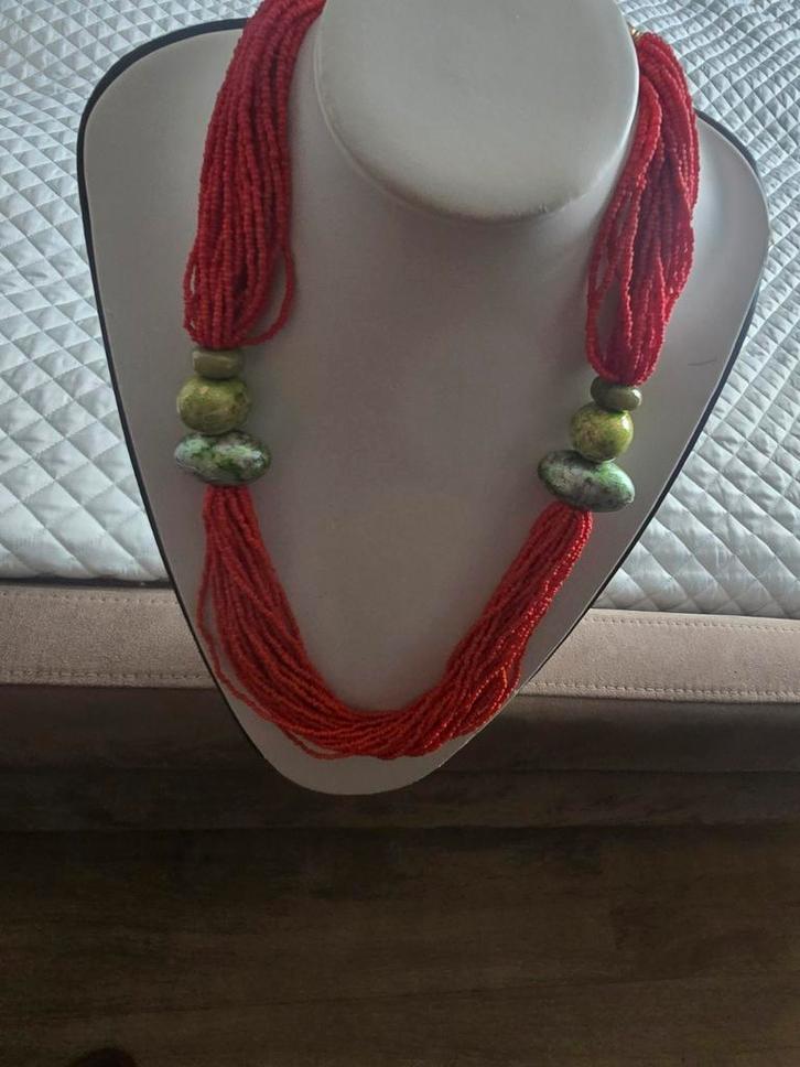 Bloedkoraal? Ketting, Sieraden, Tassen en Uiterlijk, Kettingen, Overige materialen, Rood, Ophalen of Verzenden
