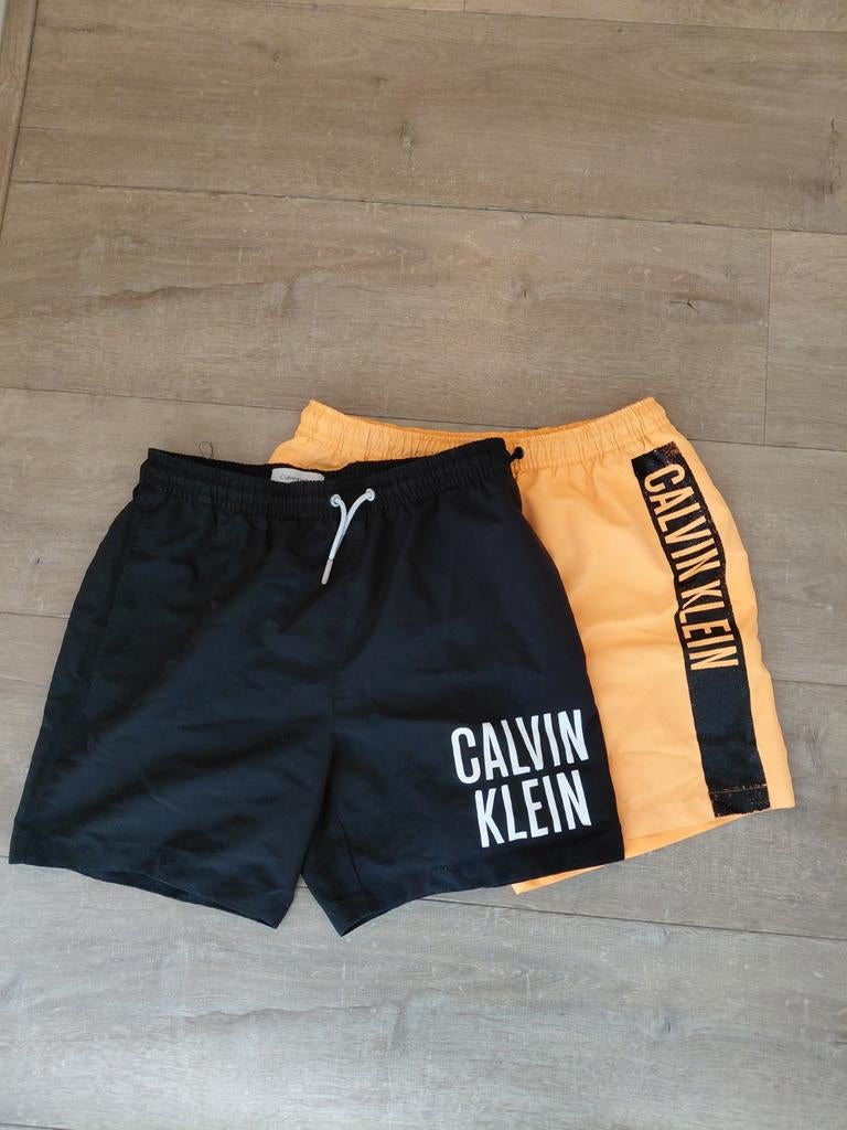 2 zwembroeken van Calvin Klein maat 164, Kleding | Heren, Badmode en Zwemkleding, Ophalen of Verzenden, Calvin Klein, Zwemshort