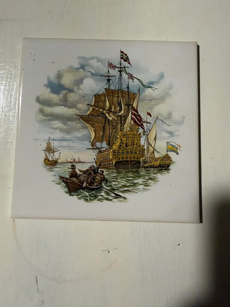 Vintage Mosa Holland Tegel Onderzetter Piratenschip, Ophalen