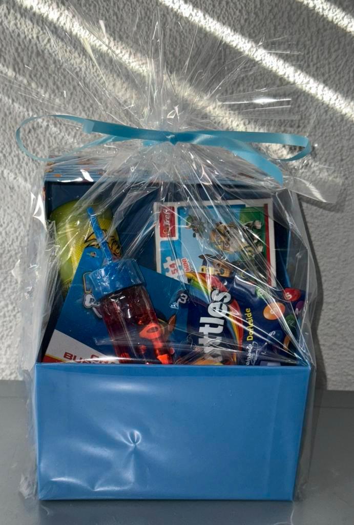 Paw patrol doosje pakketje voor een jongetje, Hobby en Vrije tijd, Feestartikelen, Zo goed als nieuw, Overige typen, Verjaardag