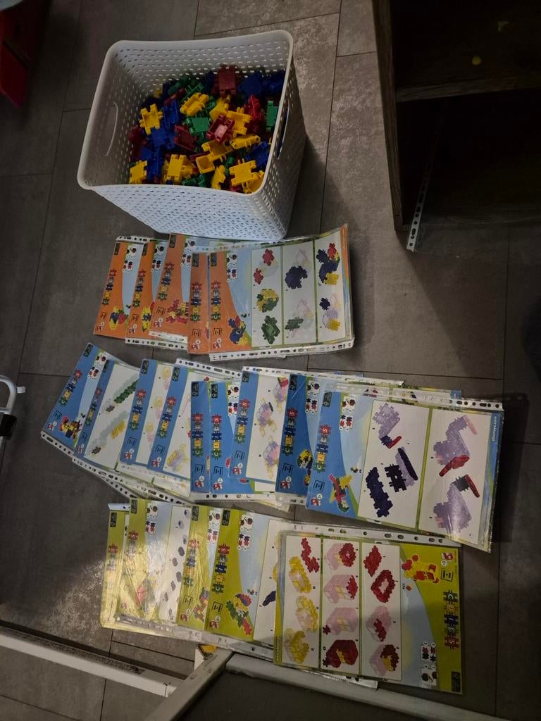 Clics bouwstenen met voorbeelden, Kinderen en Baby's, Speelgoed | Bouwstenen, Ophalen