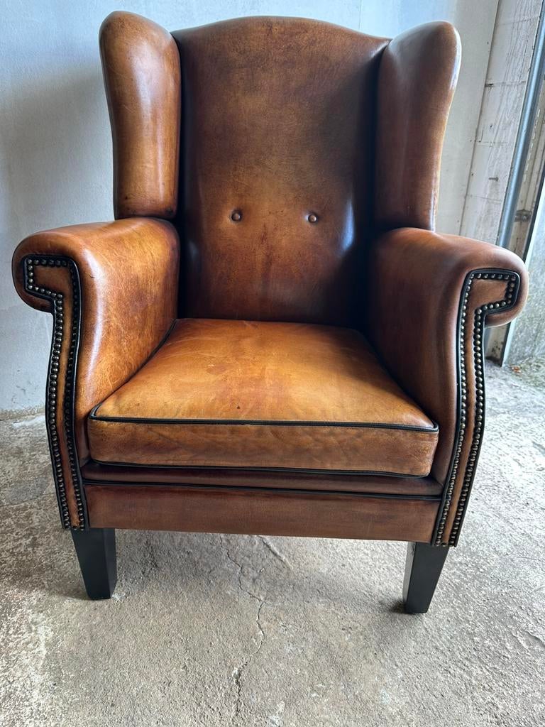 Royale schapenleren oorfauteuil. Lounge Atelier. Izgs, Huis en Inrichting, Fauteuils, Ophalen, ., Chesterfield, Leer