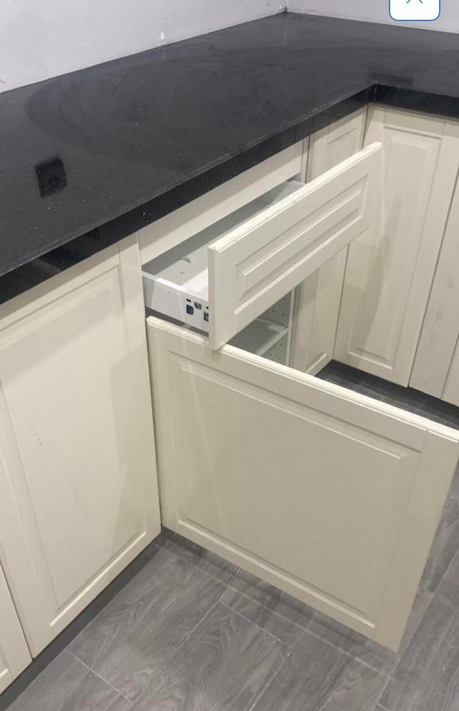 Meubels montage, Ophalen of Verzenden, Zo goed als nieuw, 25 tot 50 cm, Minder dan 100 cm