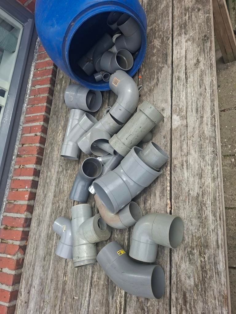 Ton met pvc bochten, Ophalen, Bochten, Pvc, Nieuw