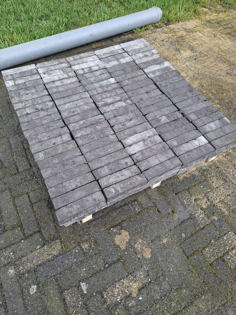 2 m2 nieuwe zwarte stenen, Ophalen, Overige materialen, Klinkers, Nieuw