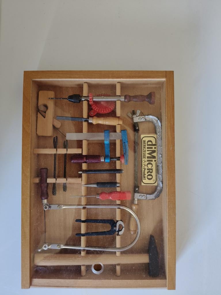 Mini gereedschap in houten lijst, Ophalen of Verzenden