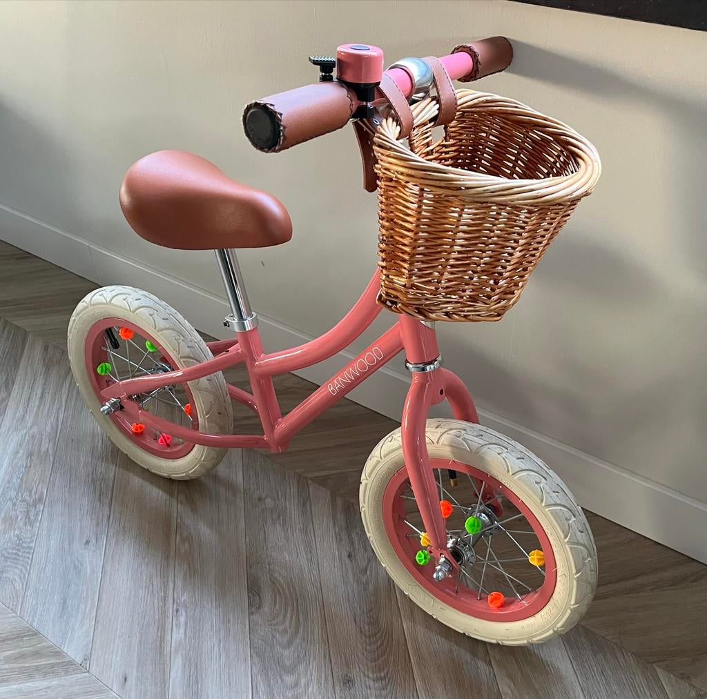 Banwood First Go Loopfiets Coral - Zo goed als nieuw, Ophalen, Zo goed als nieuw, Loopfiets