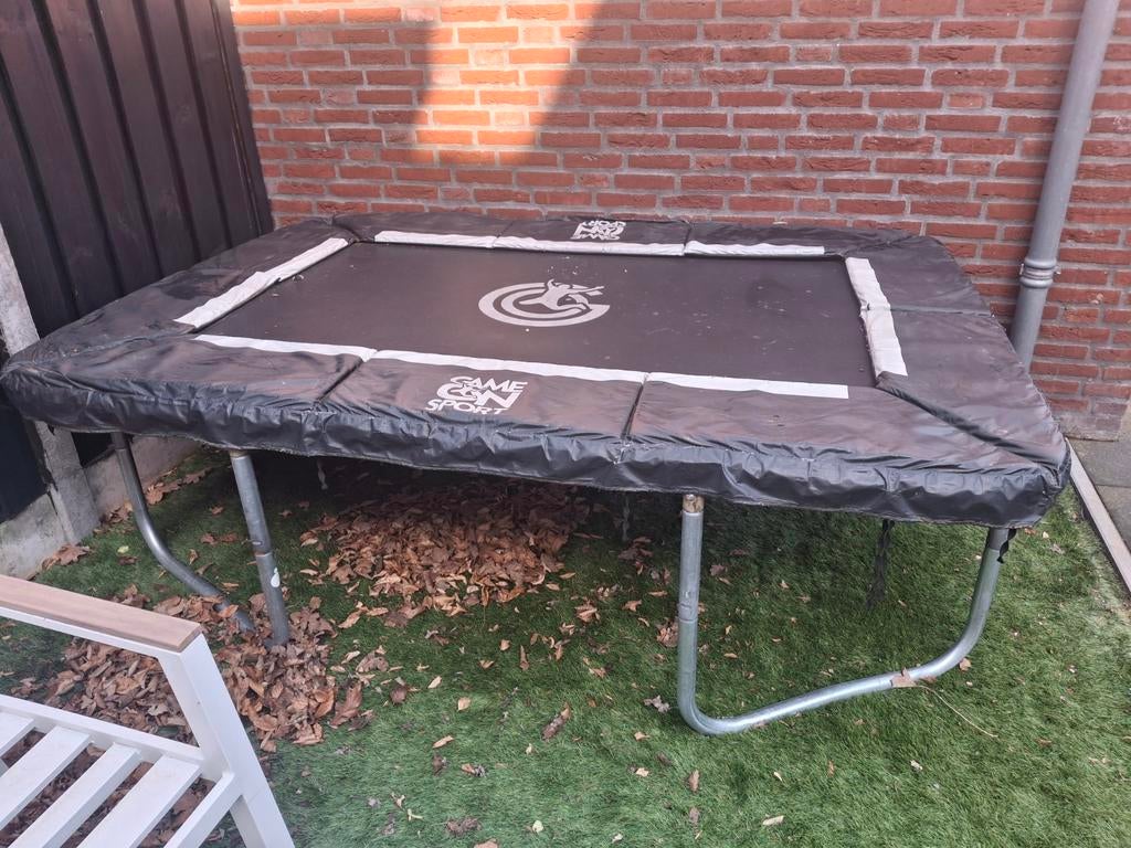 Game On Sport trampoline op poten, Ophalen