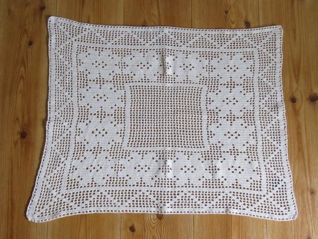 Vintage handgehaakt kleed 73 x 61 cm, Antiek en Kunst, Curiosa en Brocante, Ophalen of Verzenden