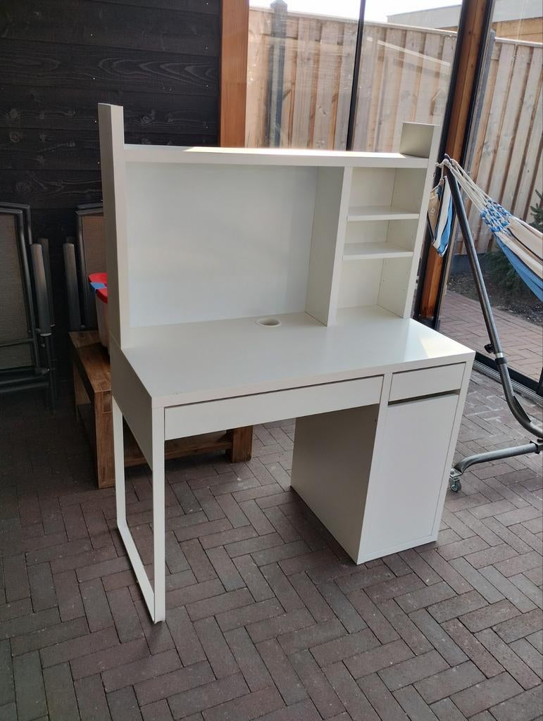 Ikea Micke bureau met opzetstuk wit, Ophalen, Gebruikt, Tafel(s)
