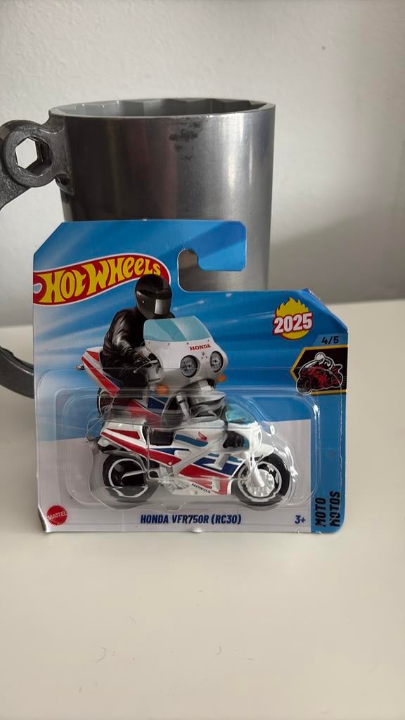 Hot Wheels Honda VFR750R RC30 1/64, Ophalen of Verzenden, Nieuw, Motor