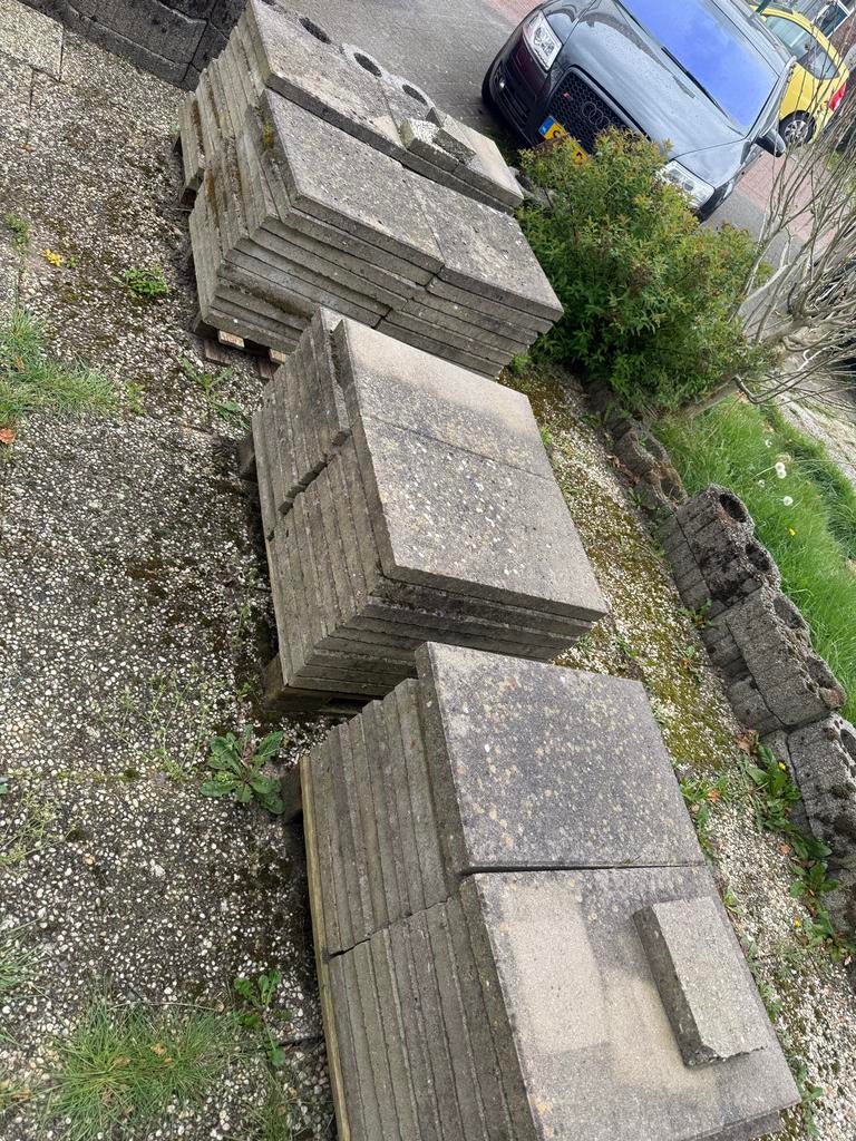 Gratis tegels, Tuin en Terras, Tegels en Klinkers, Gebruikt, Ophalen of Verzenden, 10 m² of meer, Beton