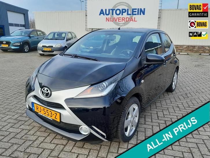 Toyota Aygo 1.0 VVT-i x-play In nederland nieuw geleverde Ay, Auto's, Toyota, Bedrijf, Te koop, Aygo, ABS, Achteruitrijcamera