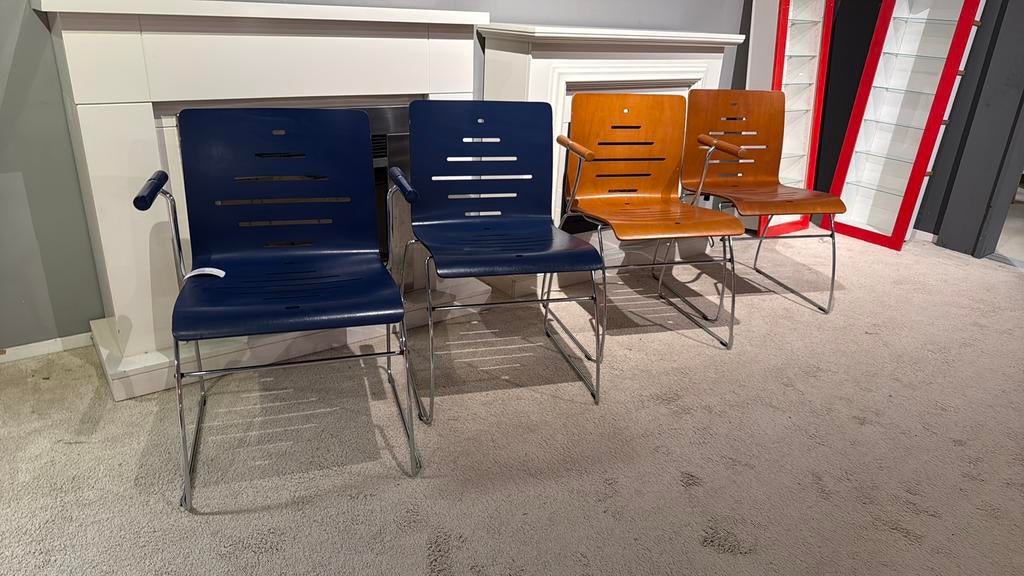 4 stoelen Deens design, Huis en Inrichting, Stoelen, Gebruikt, Vier, Hout, Metaal, Overige kleuren, Ophalen of Verzenden