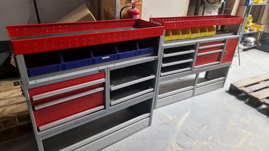 Bedrijfswagen inrichting 2x, Ophalen