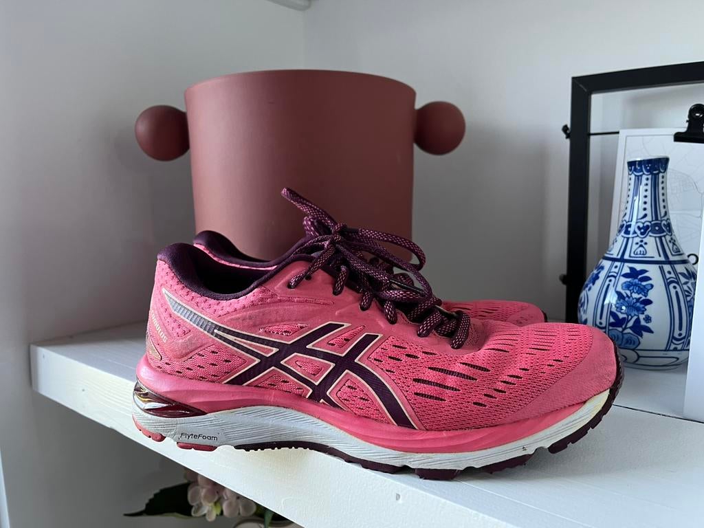 Asics cumulus maat 39,5 roze/ paars, Ophalen of Verzenden, Zo goed als nieuw, Roze, Sneakers of Gympen