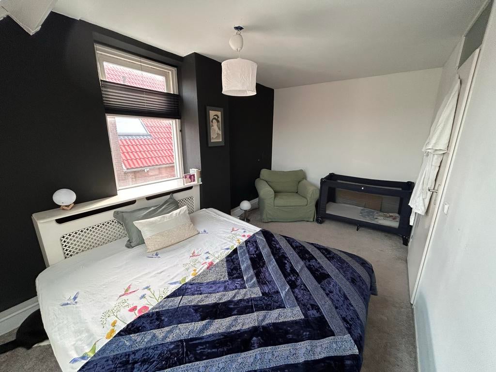 Campingbedje met matrasje (geen hoes), Ophalen, Gebruikt, Reisbedje