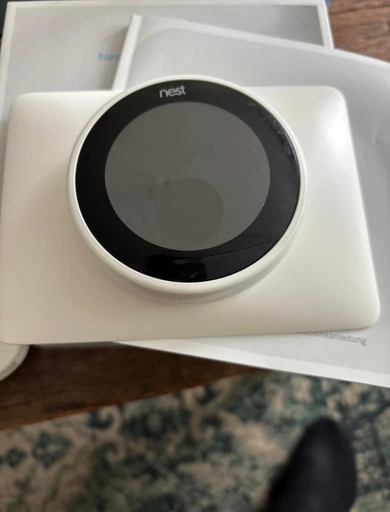 Nest v3 thermostaat wit, Doe-het-zelf en Verbouw, Thermostaten, Verzenden, Slimme thermostaat, Zo goed als nieuw