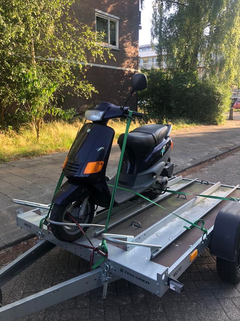 Piaggio zip type 1 50 cc, Fietsen en Brommers, Scooters | Piaggio, Ophalen, Zo goed als nieuw, Tweetakt, Zip