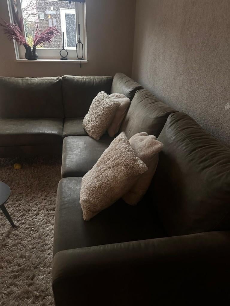 BANK TE KOOP!!️ PLUS CADEAU, Ophalen, L-vormige hoekbank, wel mooi, comfortabel en praktisch, Minder dan 75 cm, Zo goed als nieuw