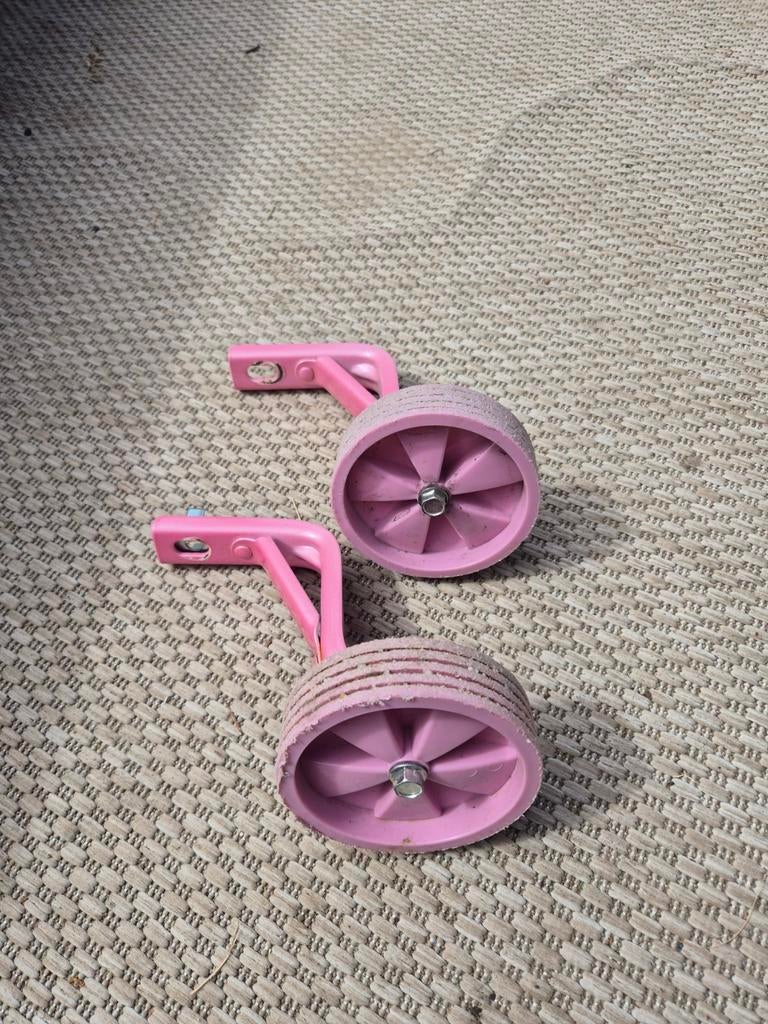 Roze zijwieltjes voor kinderfiets, Ophalen, Gebruikt, Onbekend