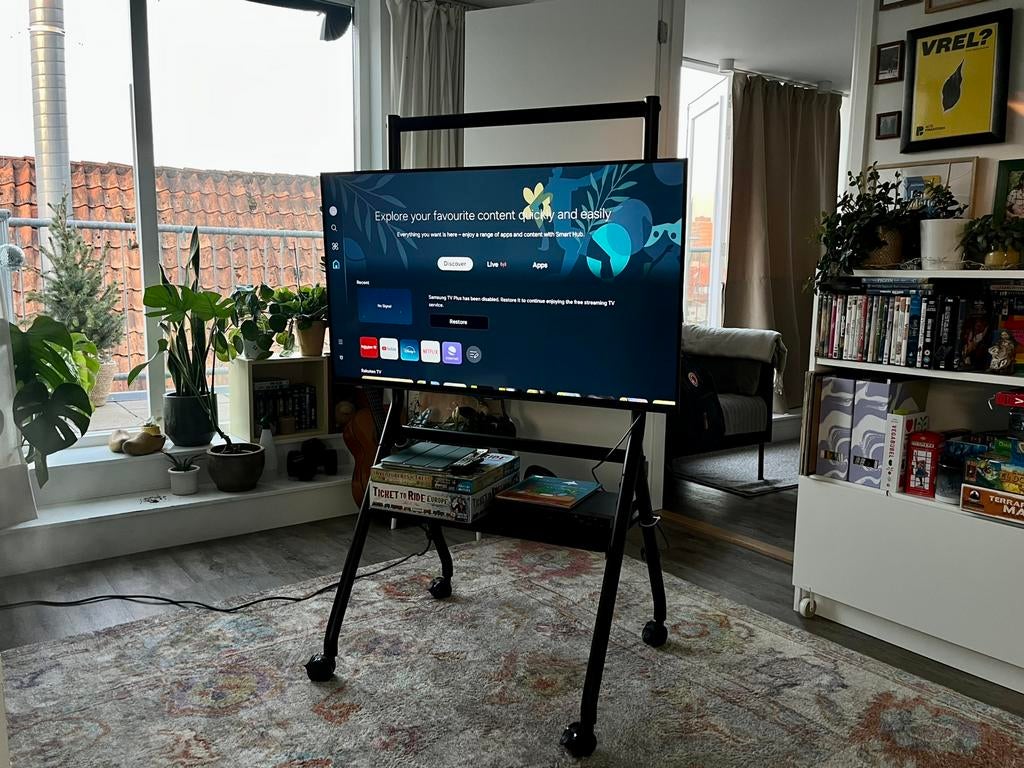 Samsung 43” 4K Smart TV + Zwarte TV Standaard Als Nieuw, Audio, Tv en Foto, Televisies, Ophalen, 50 Hz, Zo goed als nieuw, Samsung