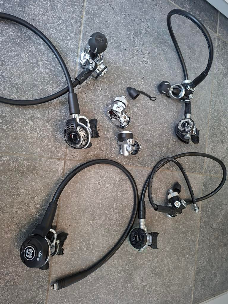 Mares automatensets eerste trap tweede trap DIN int. Abyss, Ophalen of Verzenden, Gebruikt