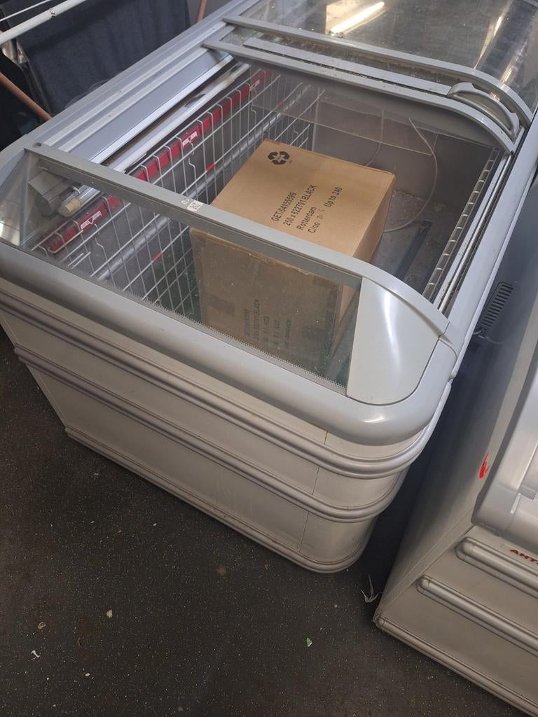 AHT vriezers diverse, Ophalen, Vrieskist, 160 cm of meer, Vrijstaand