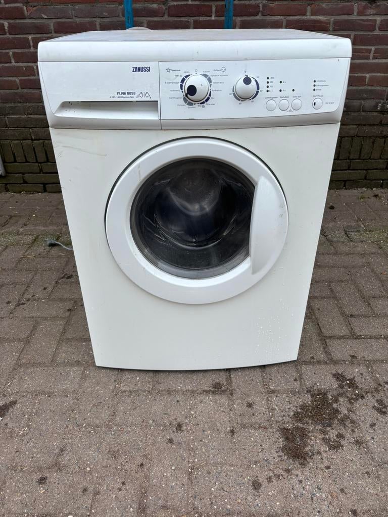 zanussi wasmachine, Ophalen, 1200 tot 1600 toeren, Gebruikt, 4 tot 6 kg