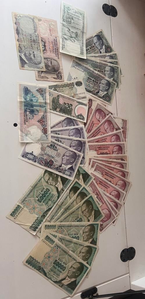 37 stuks Turkse bankbiljetten meeste zijn UNC, Ophalen of Verzenden, Overige landen