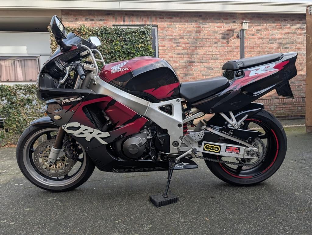 Honda CBR Fireblade SC28, Motoren, Motoren | Oldtimers, Sport