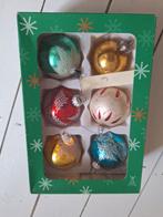 Oud doosje gekleurde kerstballen, Diversen, Kerst, Ophalen of Verzenden