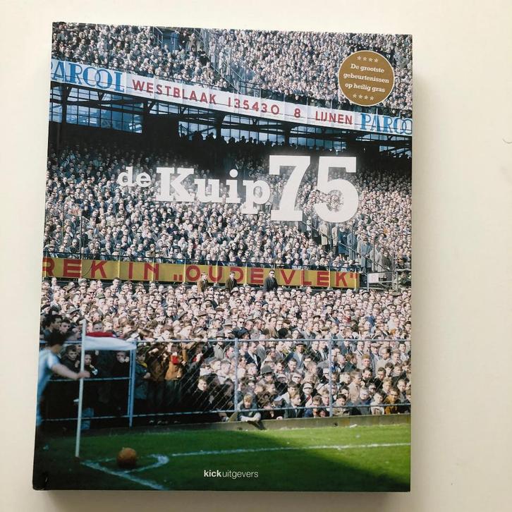De Kuip 75, Boeken, Sportboeken, Zo goed als nieuw, Balsport, Verzenden