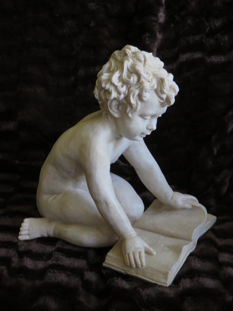 beeldje peuter jongen naakt boek, Ophalen of Verzenden, Gebruikt, Mens