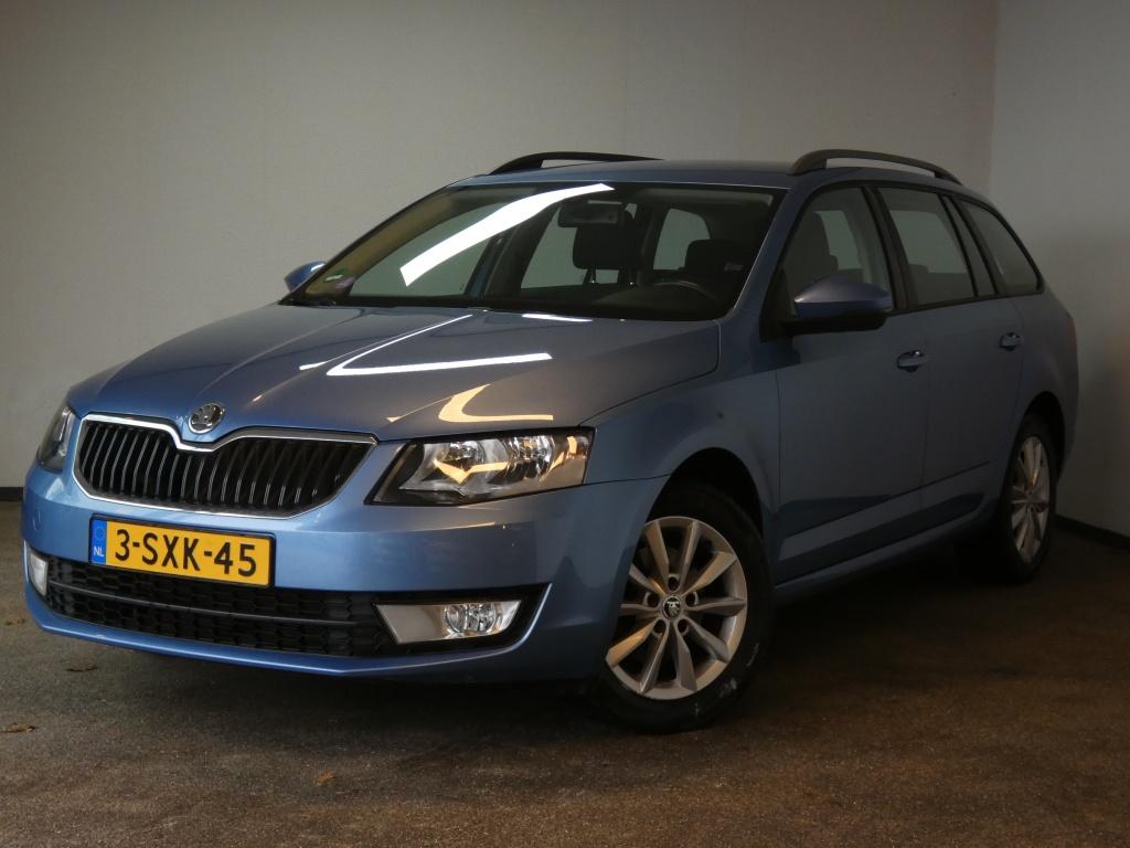 Skoda Octavia Combi 1.2 TSI Grt Amb Bns Nwe APK airco, Auto's, Skoda, Voorwielaandrijving, Euro 5, Gebruikt, 1147 kg