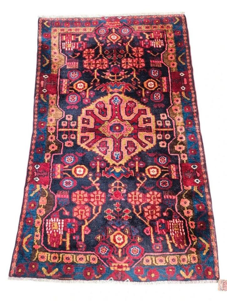 Handmade Persian Nahavand carpet medallion 107x167cm, Huis en Inrichting, Stoffering | Tapijten en Kleden, Zo goed als nieuw, 100 tot 150 cm