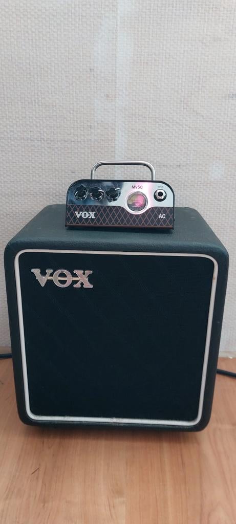 VOX NuTube MB50 AC met cabinet, Ophalen of Verzenden, Zo goed als nieuw, Gitaar, Minder dan 50 watt