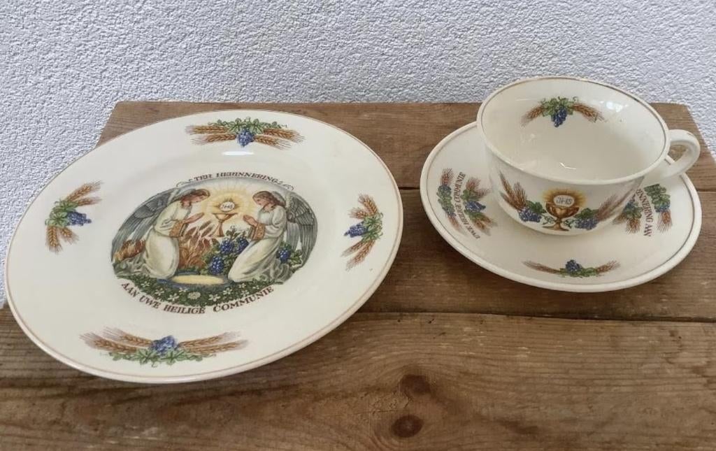 Diverse items Petrus Regout! O.a. dejeuner: H. Communie, Ophalen of Verzenden