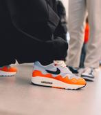 Patta x Nike Air Max 1 Hyper Crimson - Maat 44, Kleding | Heren, Ophalen, Nieuw, Overige kleuren, Sneakers of Gympen