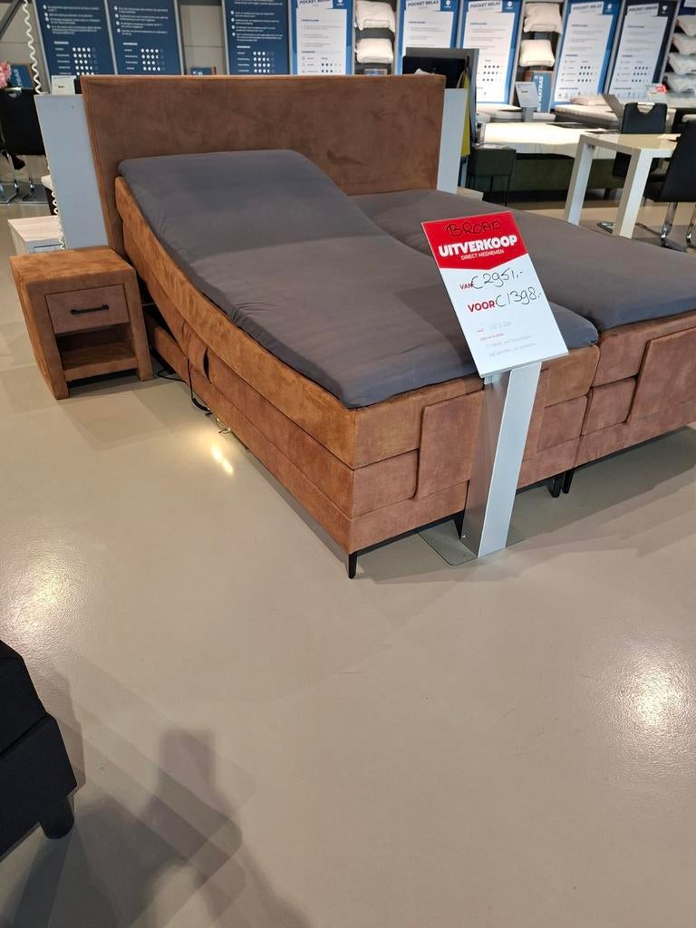 BEDDENREUS MAASTRICHT ELECTRISCHE BOXSPRING 180X200, Ophalen, Bruin, Trendy, 180 cm
